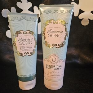 NWT Bath & Body Works Sweetest Song Body Care Duo - Blue and Pink